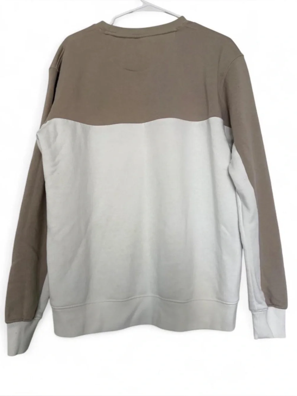 🆓 Color-block Men’s Sweater